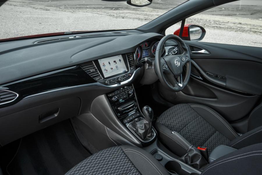  Vauxhall Astra Sports Tourer BiTurbo 2016 года  (фото 23 из 30)